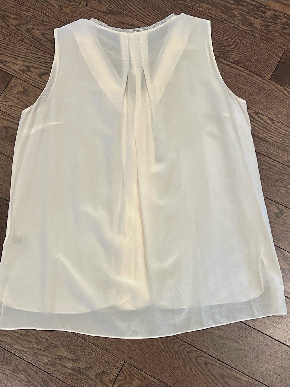 🕊️ Elie Tahari 100% Silk Sleeveless Blouse | Size Small | Ivory/Cream - Picture 4 of 7